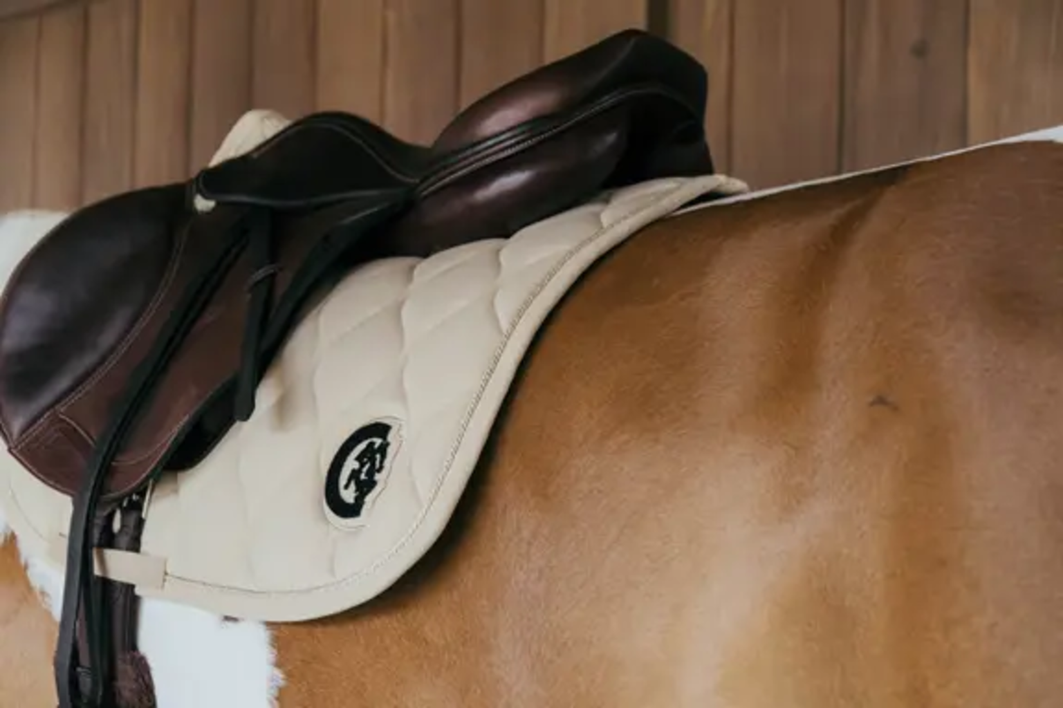 Kentucky Horsewear Spring Schabracke 'Wave' - beige