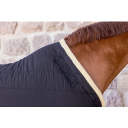 ESKADRON Stall- und Unterdecke mit FauxFur, 100 g - M